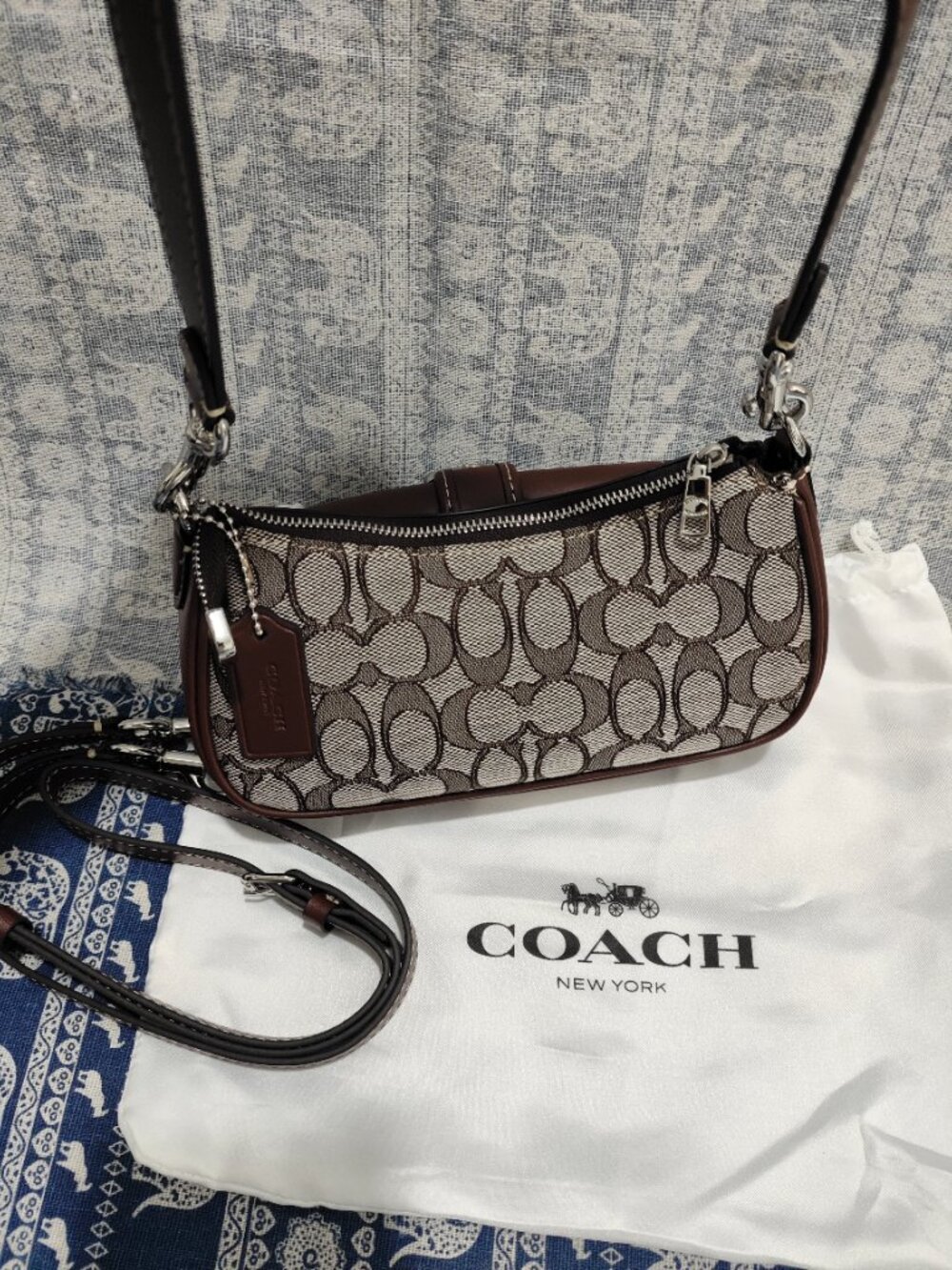 Coach Ashton 20 Vintage-Style Shoulder Bag - Picture 6 of 7